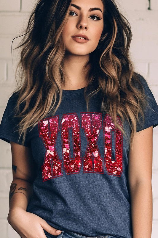 UNISEX SHORT SLEEVE XOXO T-Shirt free shipping -Oh Em Gee Boutique