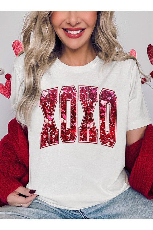 UNISEX SHORT SLEEVE XOXO T-Shirt free shipping -Oh Em Gee Boutique