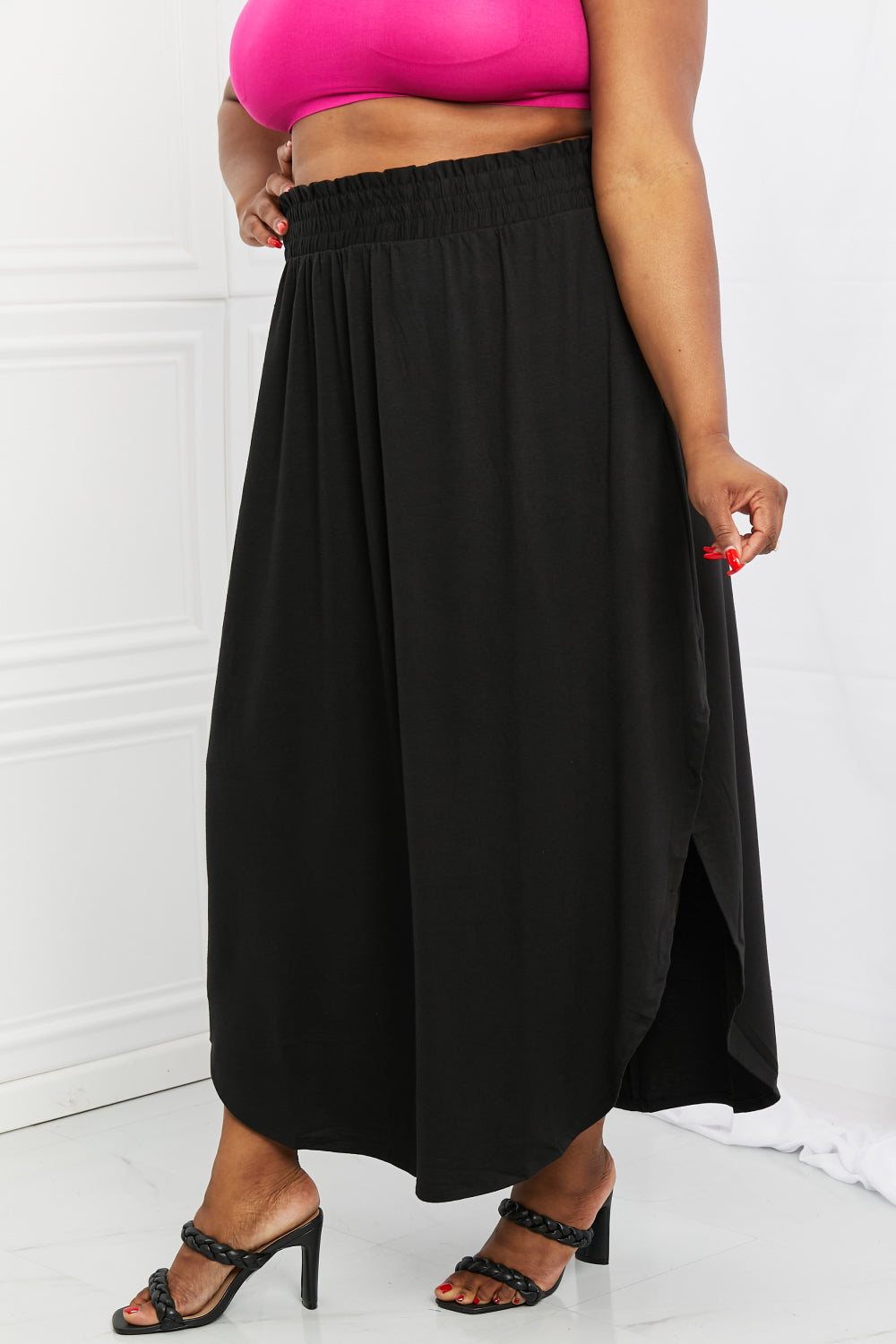 Zenana It's My Time Full Size Side Scoop Scrunch Skirt in Black free shipping -Oh Em Gee Boutique