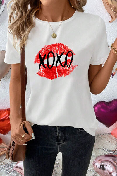 XOXO Lip Graphic Round Neck T-Shirt free shipping -Oh Em Gee Boutique